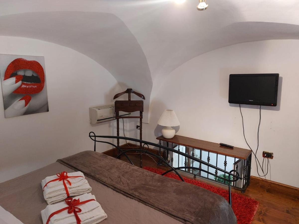Suite Del Conservatorio Nel Centro Storico Лече Екстериор снимка