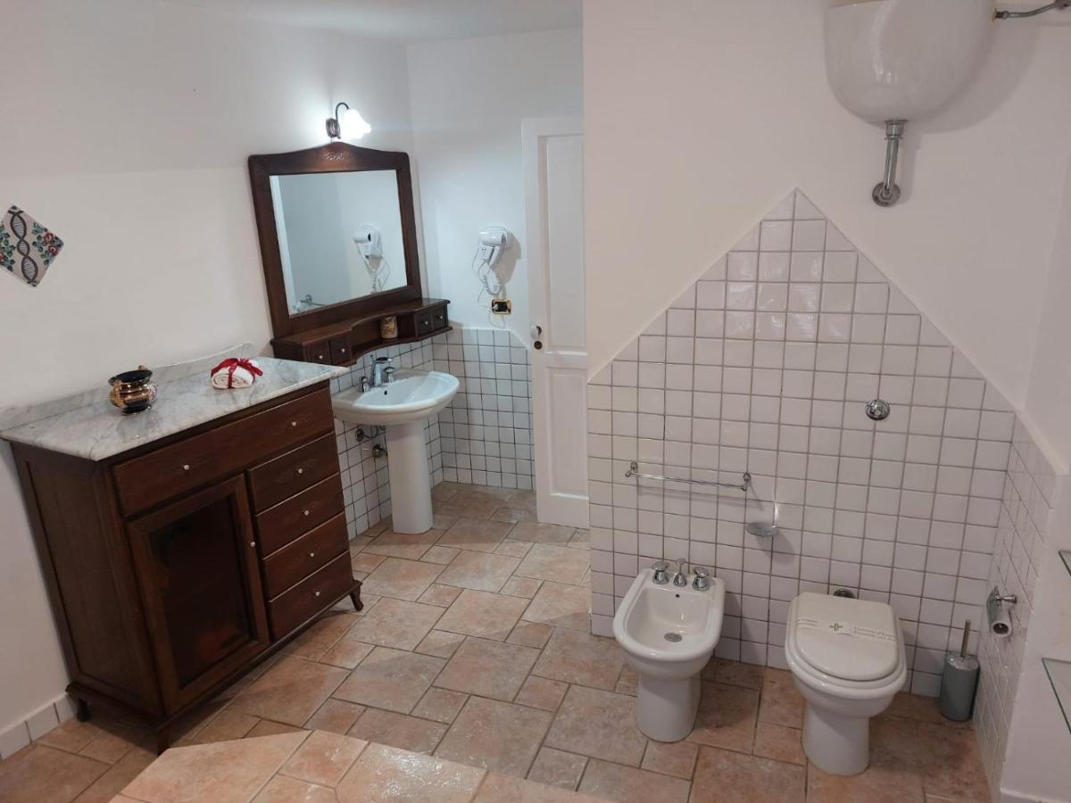 Suite Del Conservatorio Nel Centro Storico Лече Екстериор снимка