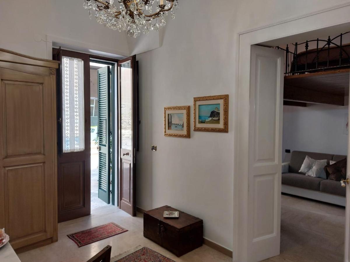 Suite Del Conservatorio Nel Centro Storico Лече Екстериор снимка